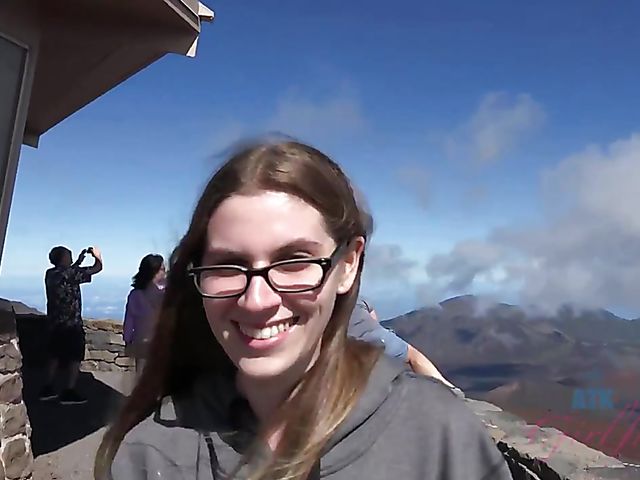 Hairy girlfriend Niki Snow is naked on the beach