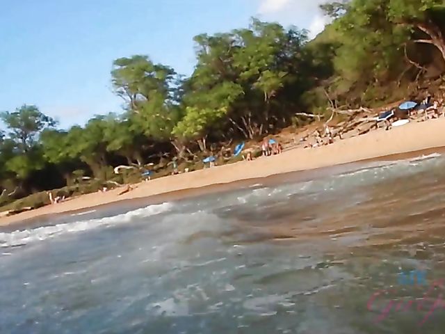 Hairy girlfriend Niki Snow is naked on the beach