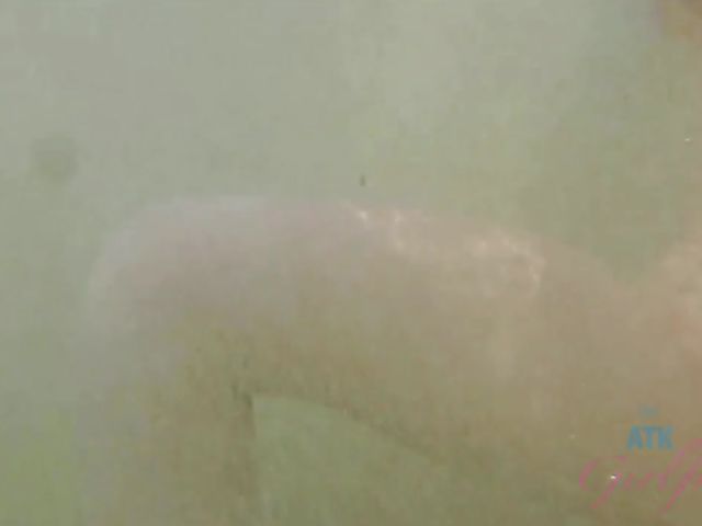 Hairy girlfriend Niki Snow is naked on the beach