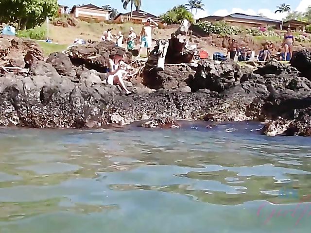 Hairy girlfriend Niki Snow is naked on the beach