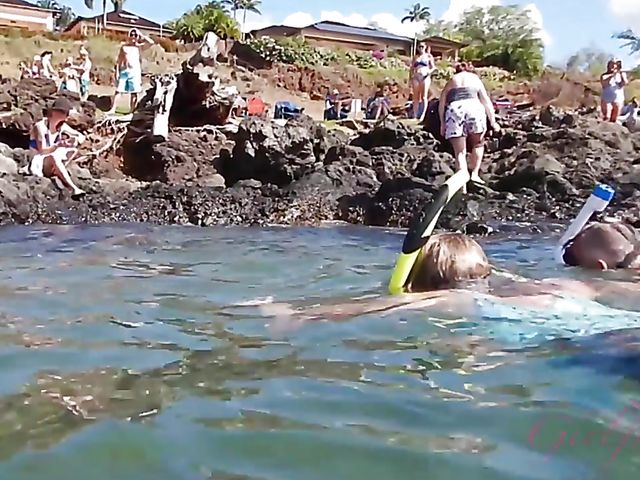 Hairy girlfriend Niki Snow is naked on the beach