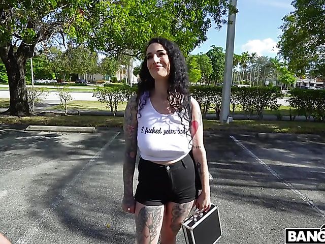 Anal ride with tattooed busty Arabelle Raphael