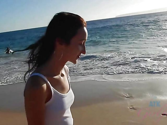 Skinny Carmen Rae bares all on the nudist beach