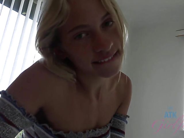 POV foot job and fuck with sweet GF Khloe Kapri