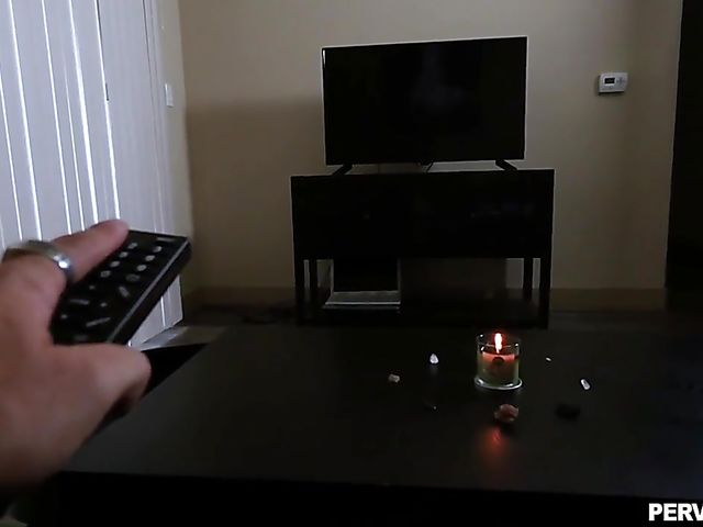 Jasmine Jae  - Horny as hell mom with huge fake tits