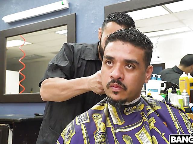 Bubble butt latina Rose Monroe gets banged at the barber shop