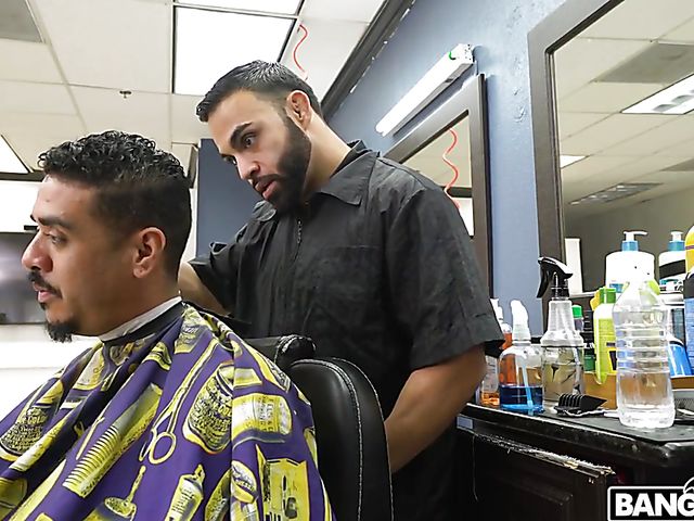 Bubble butt latina Rose Monroe gets banged at the barber shop