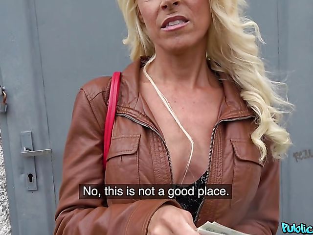 MILF for cash in the outdoors featuring Sophie Logan 