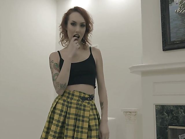 Redhead tattoo girl Emily Blacc gets her pussy used