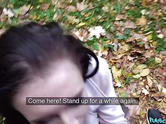 Outdoor blowjob and doggystyle with easy Caroline Mann