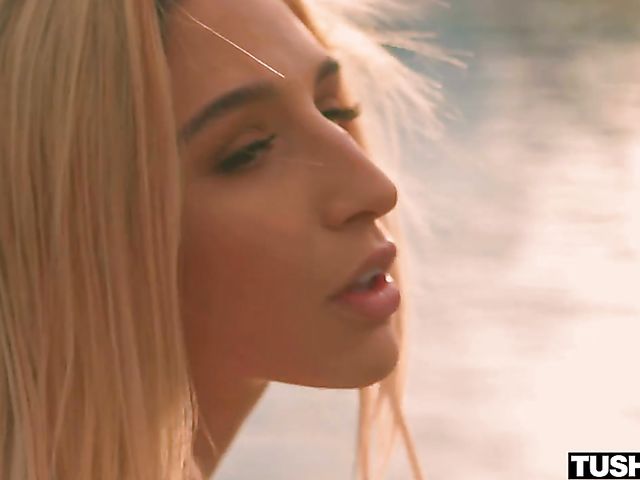 Awesome anal fuck with juicy Abella Danger