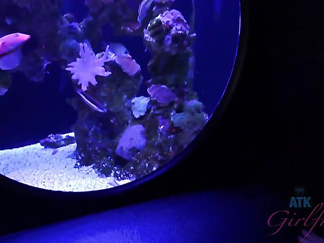 Traveling with small tits blonde Riley Star