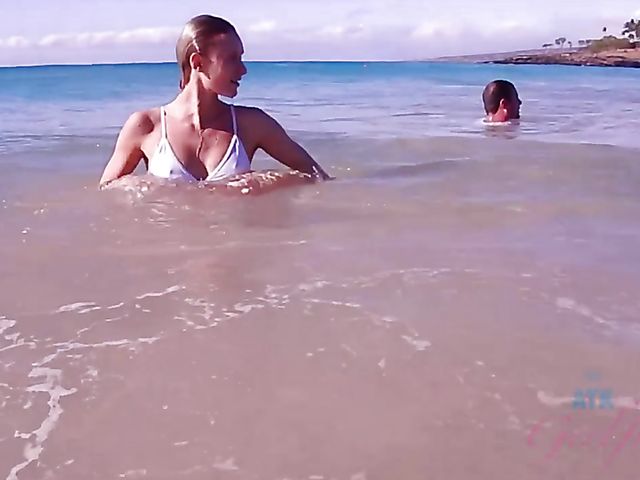 Bikini beach girl Emma Hix gets naughty