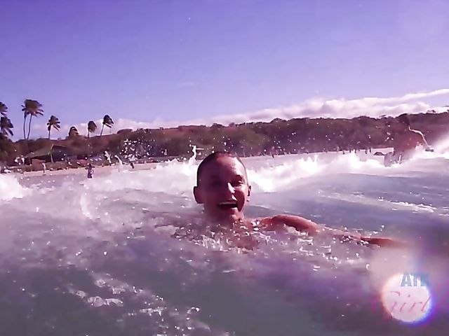 Bikini beach girl Emma Hix gets naughty