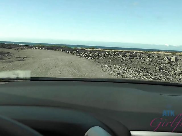 Bikini beach girl Emma Hix gets naughty