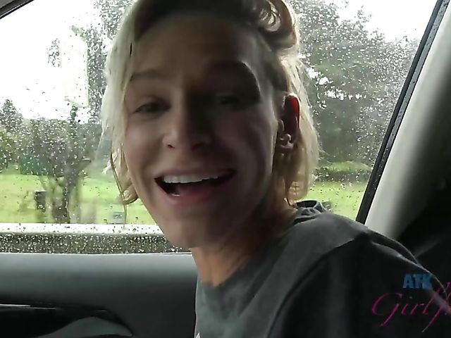 Bikini beach girl Emma Hix gets naughty