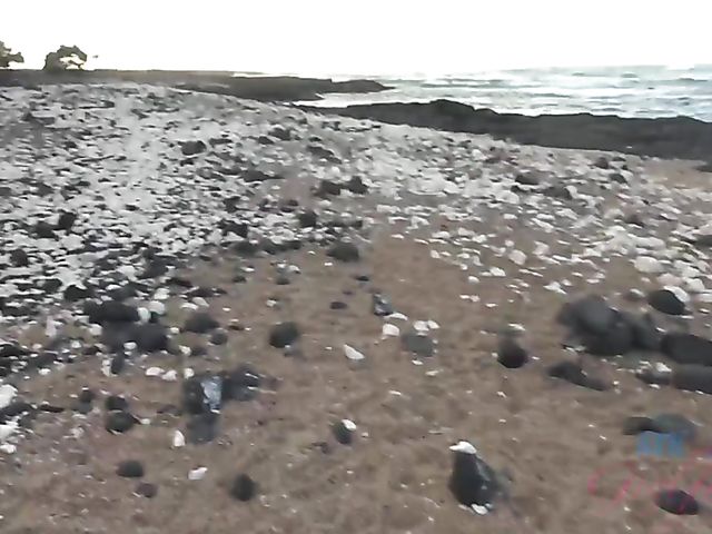 Bikini beach girl Emma Hix gets naughty