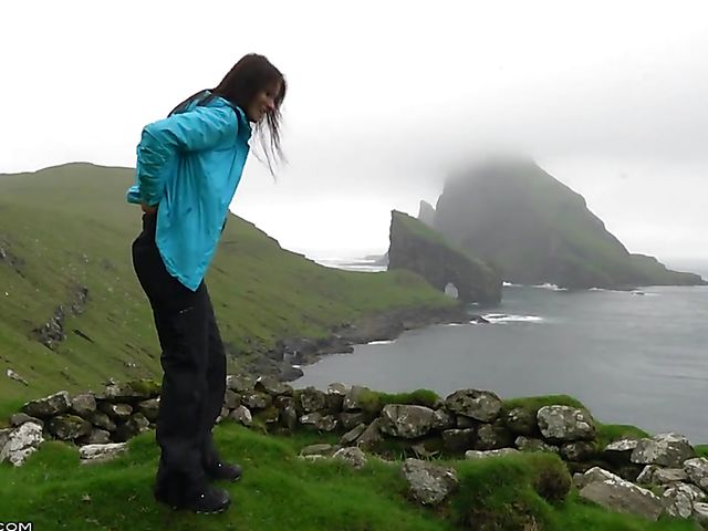 The Faroe Islands solo outdoor fun with Lexa