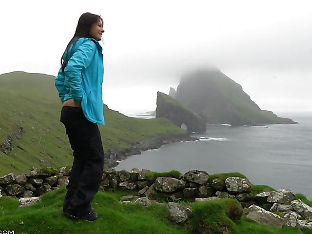 The Faroe Islands solo outdoor fun with Lexa