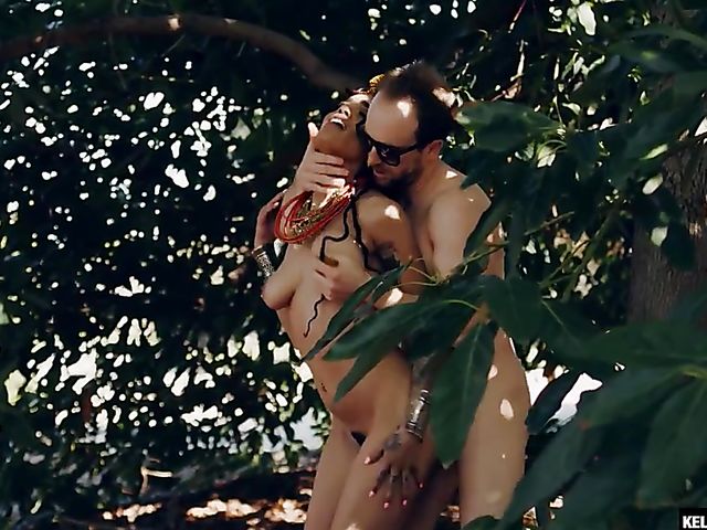 White on ebony interracial action with hot Nubian babe Julie Kay 