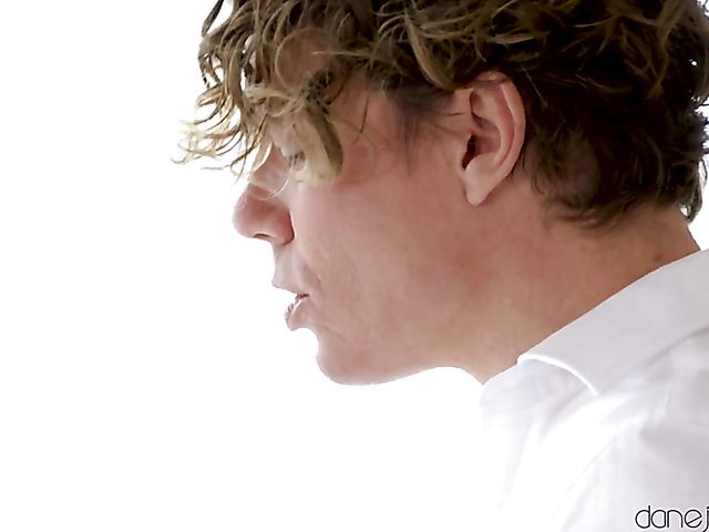 Perfect sex with tattooed hot latina Venus Afrodita 