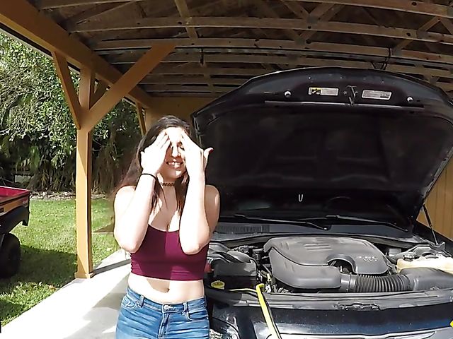 Latina big tits babe Gabriela Lopez has fun with a car mechanic