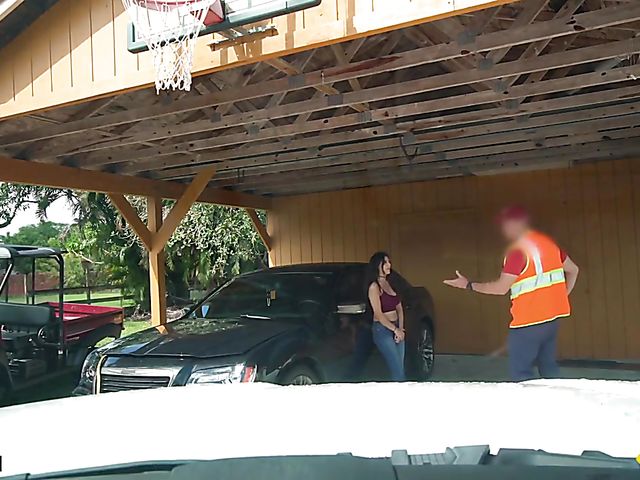 Latina big tits babe Gabriela Lopez has fun with a car mechanic