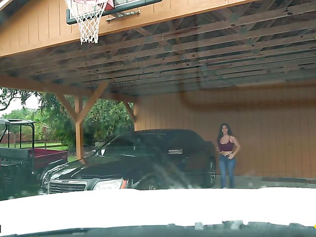 Latina big tits babe Gabriela Lopez has fun with a car mechanic