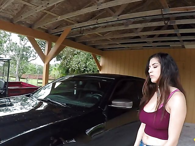 Latina big tits babe Gabriela Lopez has fun with a car mechanic