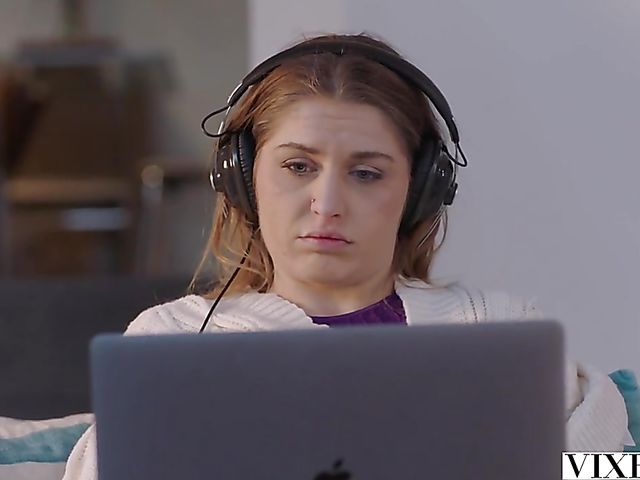 Brad Newman gets turned on by small tits babe Naomi Swann