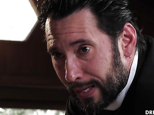 Jasmine Jae - Big tits anal mommy and the preacher 