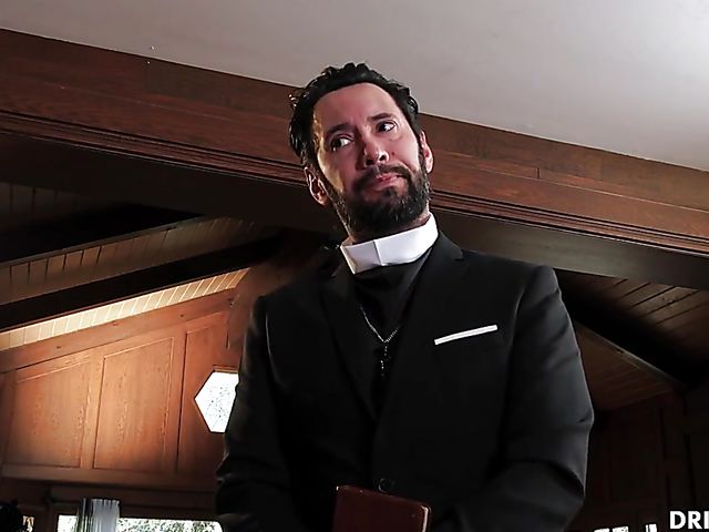 Jasmine Jae - Big tits anal mommy and the preacher 