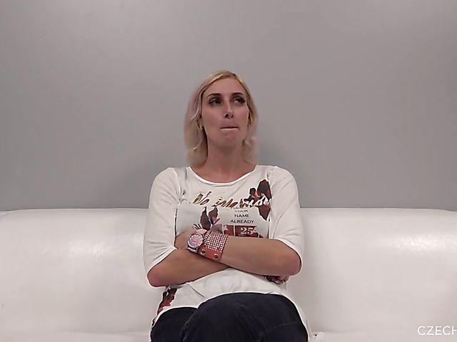 Czech MILF Veronika fucks herself with two toys