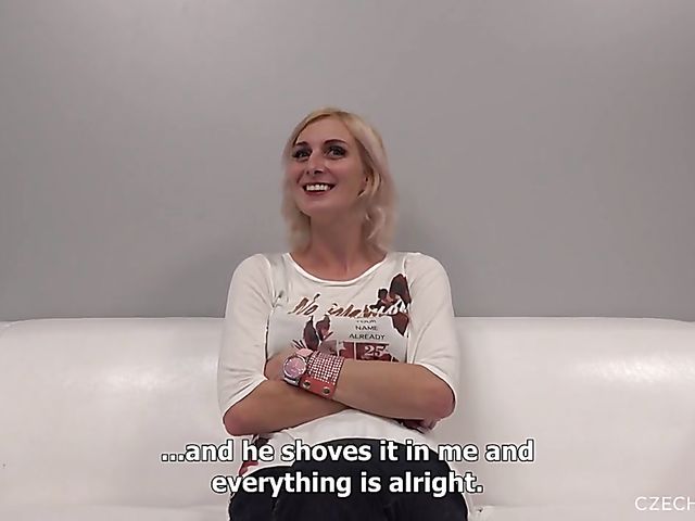 Czech MILF Veronika fucks herself with two toys