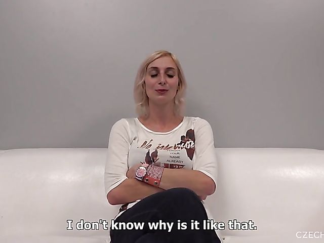 Czech MILF Veronika fucks herself with two toys