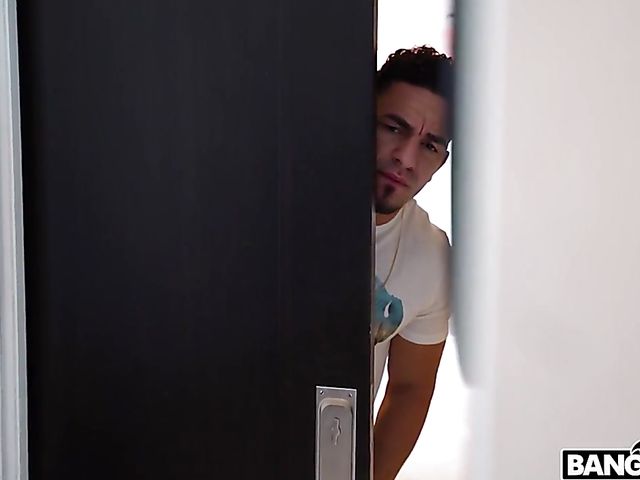 MILF with monster boobs Ava Addams fucks like a champ