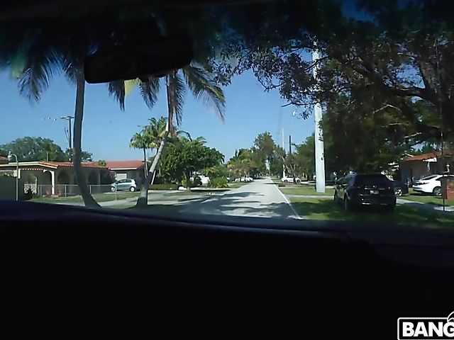 Light skin ebony London Tisdale picked up and fucked