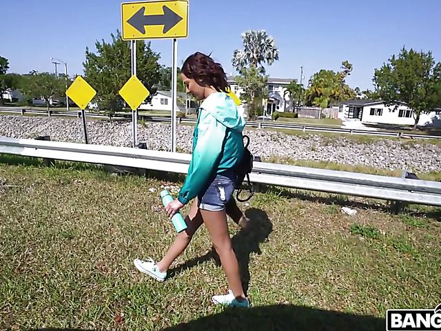 Light skin ebony London Tisdale picked up and fucked