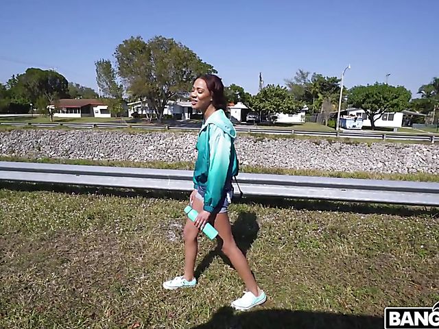 Light skin ebony London Tisdale picked up and fucked