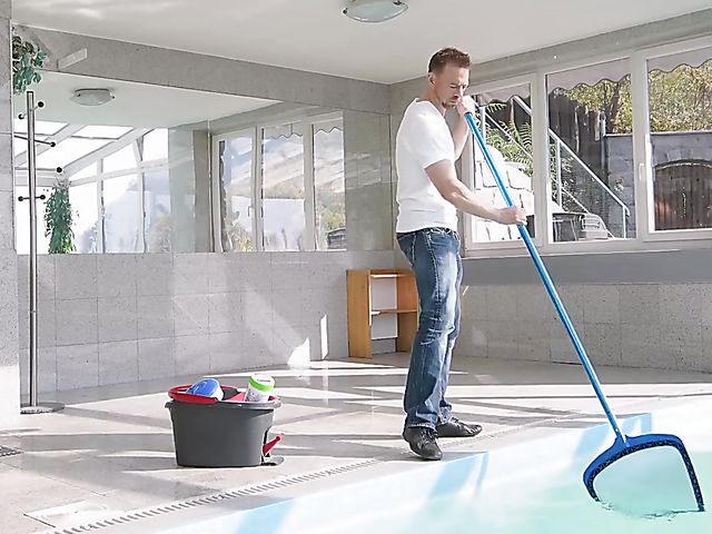 Busty Nathaly Cherie anal fuck with a pool boy