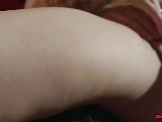 Teen big tits girl Amilia Onyx gets pounded