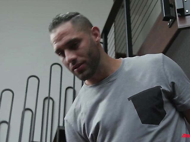 Hot Michelle James with big naturals loves it hard