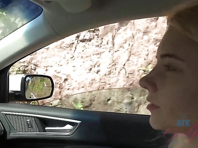 Outdoor POV with blonde girl Riley Star