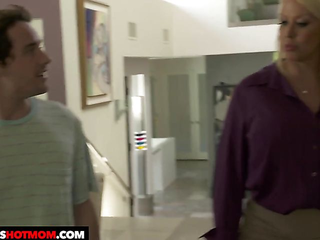 Giant tits mom Alura Jenson gets screwed by a boy