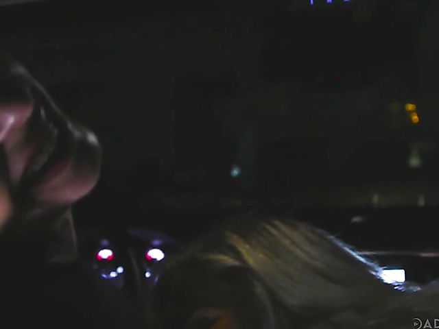 Lady Gonzo with blonde big tits bitch Jessa Rhodes