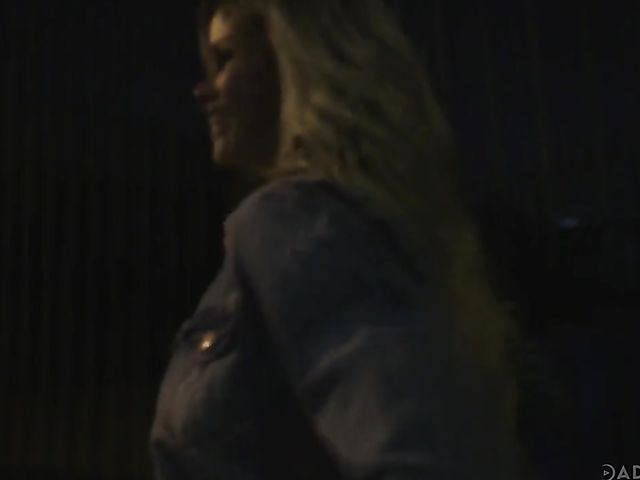 Lady Gonzo with blonde big tits bitch Jessa Rhodes