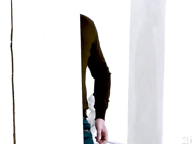 Natural tits blonde Lina Audley gets it started