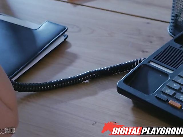 Jillian Janson and Xander Corvus office fuck 