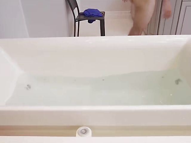 Aasai Tamil - Indian aunty bathing with two boys 