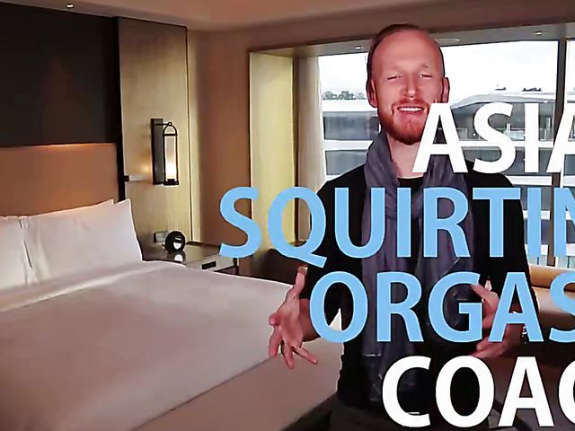 Squirt massage for a juicy asian woman